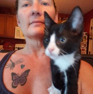 Meet your Posher, April